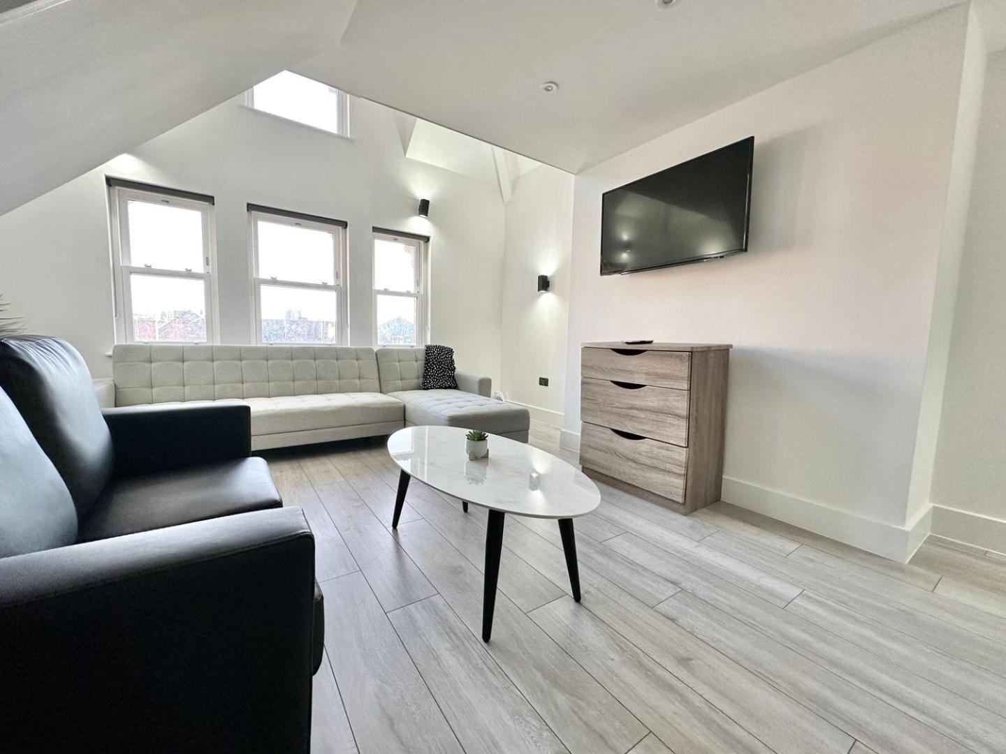 Luxury Duplex City Centre Apartment Λιντς Εξωτερικό φωτογραφία